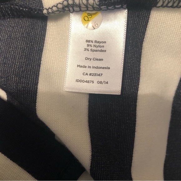 Talbots pull over top - Picture 6 of 7